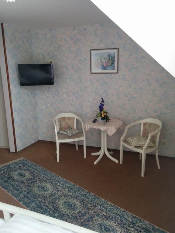 Hotel Seemoewe Зіммерат Номер фото